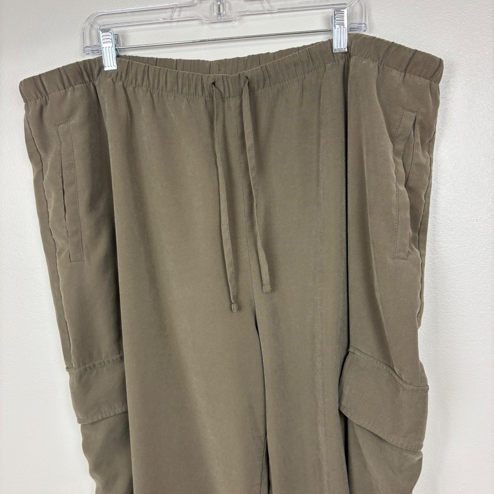 Old Navy Extra High-Waisted Drapey Cargo Super Wide-Leg Pants Sz XXL Olive Green - Picture 7 of 16